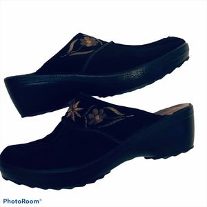 fly flot casual clog